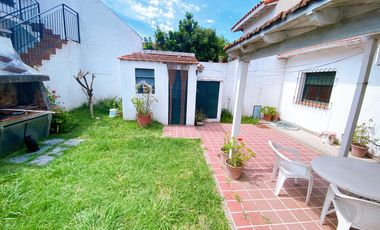 Casa en  venta con jardín