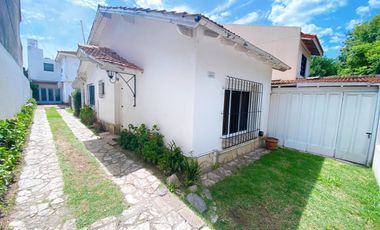 Casa en  venta con jardín