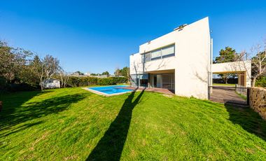 Casa en Los Alamos Club de Campo