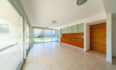 Casa en Los Alamos Club de Campo