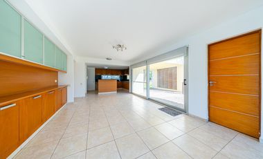 Casa en Los Alamos Club de Campo