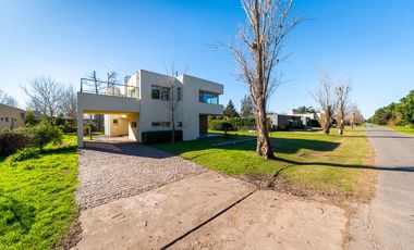 Casa en Los Alamos Club de Campo