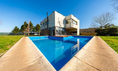 Casa en Los Alamos Club de Campo