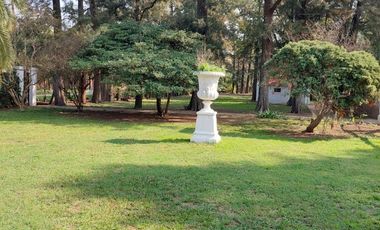 Casa en venta -  6 Dormitorios 3 Baños - Cocheras - 6700Mts2 - La Reja, Moreno