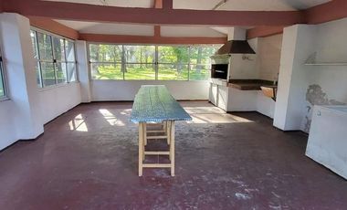 Casa en venta -  6 Dormitorios 3 Baños - Cocheras - 6700Mts2 - La Reja, Moreno