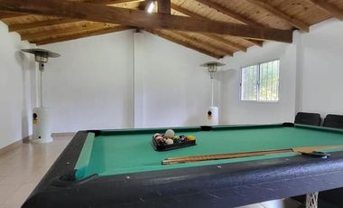 Casa en venta -  6 Dormitorios 3 Baños - Cocheras - 6700Mts2 - La Reja, Moreno