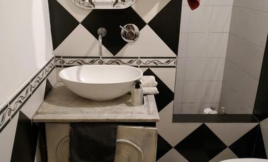 Casa en venta - 4 Dormitorios 2 Baños - Cocheras - 630Mts2 - Burzaco