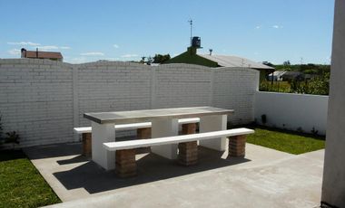 Casa en Mar de Cobo a dos cuadras del mar