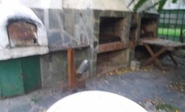 Casa en venta - 4 Dormitorios 5 Baños - 2.700Mts2 - Ezeiza