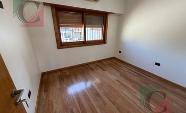 Casa 6 ambientes con cochera valentin alsina