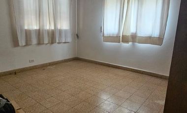 Casa en venta - 3 Dormitorios 1 Baño - 320Mts2 - Leones, Marcos Juárez, Córdoba