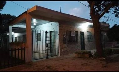 Complejo en venta - 7 Dormitorios 7 Baños - 457Mts2 - San Clemente del Tuyú