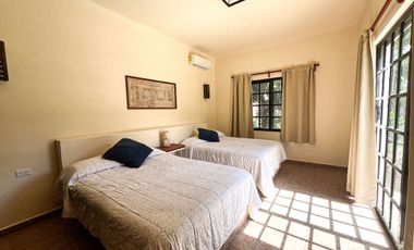 Villa Xibalba: Your Private 6 bedroom getaway !!