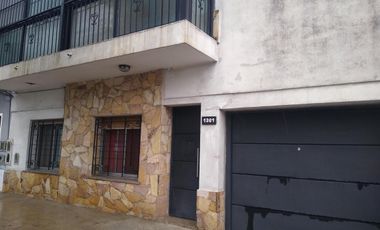 PH en venta - 4 Dormitorios 4 Baños - 208Mts2 - Crucecita, Avellanea