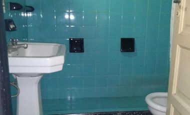 PH en venta - 4 Dormitorios 4 Baños - 208Mts2 - Crucecita, Avellanea