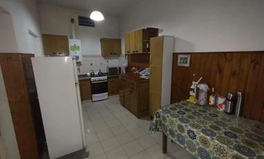 PH en venta - 4 Dormitorios 4 Baños - 208Mts2 - Crucecita, Avellanea