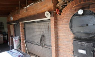 Casa de 4 ambientes en Mar Chiquita