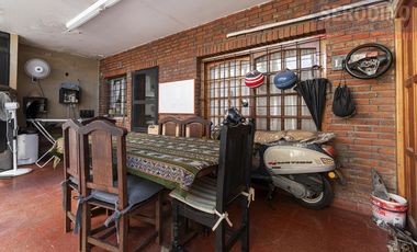 Casa en  Bernal Barrio Parque