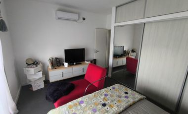 VENTA CASA SAN SEBASTIAN AREA 1 -