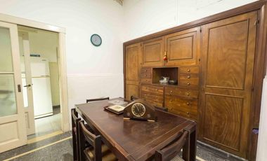 PH en venta - 4 Dormitorios 2 Baños - Cochera - 255Mts2 - La Plata