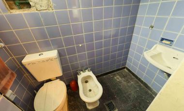 PH en venta - 4 Dormitorios 2 Baños - Cochera - 255Mts2 - La Plata