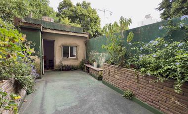 PH en venta - 4 Dormitorios 2 Baños - Cochera - 255Mts2 - La Plata