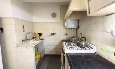 PH en venta - 4 Dormitorios 2 Baños - Cochera - 255Mts2 - La Plata