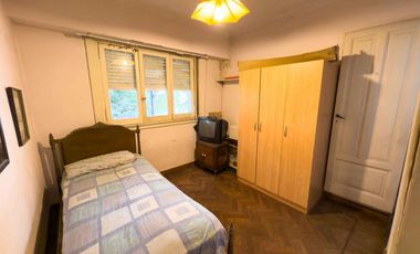 PH en venta - 4 Dormitorios 2 Baños - Cochera - 255Mts2 - La Plata