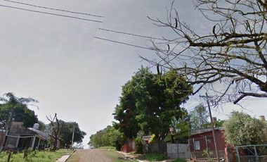 Casa en venta - 2 Dormitorios 1 Baño - Cocheras - 185Mts2 - Puerto Iguazu