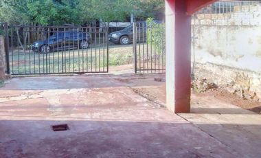 Casa en venta - 2 Dormitorios 1 Baño - Cocheras - 185Mts2 - Puerto Iguazu