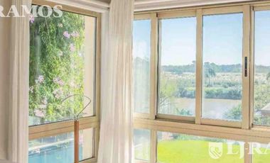 Casa en venta al rio con amarra propia, Barrio Santa Catalina, Villanueva