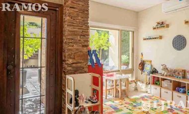 Casa en venta al rio con amarra propia, Barrio Santa Catalina, Villanueva