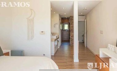 Casa en venta al rio con amarra propia, Barrio Santa Catalina, Villanueva