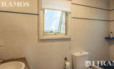 Casa en venta al rio con amarra propia, Barrio Santa Catalina, Villanueva