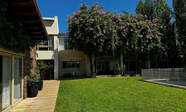 Casa en venta al rio con amarra propia, Barrio Santa Catalina, Villanueva