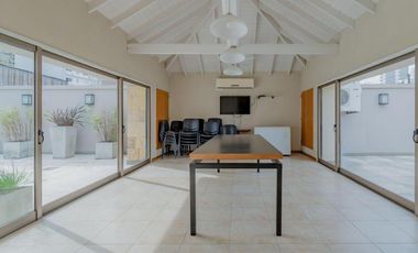 Departamento en venta - 4 Dormitorios 4 Baños - 182Mts2 - Lomas de Zamora