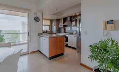 Departamento en venta - 4 Dormitorios 4 Baños - 182Mts2 - Lomas de Zamora