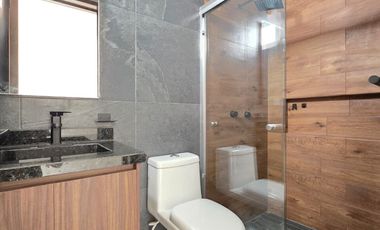 RESIDENCIA EN VENTA, 1 PLANTA, 3 RECÁMARAS, 2 BAÑOS, 2 MEDIOS BAÑOS, COCHERA.