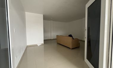 VENTA DE EDIFICIO COMERCIAL EN LA MESA (a un costado se ermita)