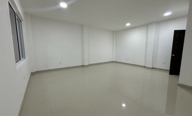 VENTA DE EDIFICIO COMERCIAL EN LA MESA (a un costado se ermita)