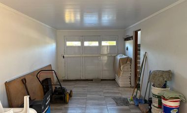 Propiedad con quincho y pileta en La Caleta, 3 ambientes