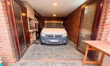 Casa - Alquiler Temporario 4 ambientes Con Cochera  - Barrio Los Troncos