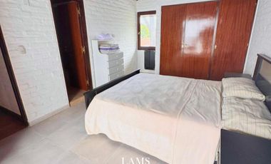 Casa - Alquiler Temporario 4 ambientes Con Cochera  - Barrio Los Troncos