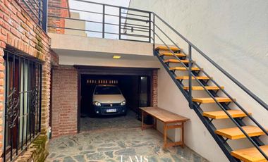 Casa - Alquiler Temporario 4 ambientes Con Cochera  - Barrio Los Troncos