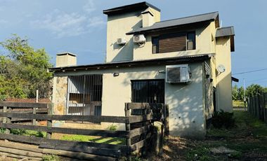 Casa Barrio Artalaz con piscina