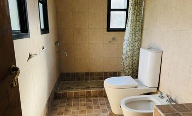 Casa Barrio Artalaz con piscina