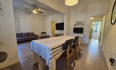 Venta Casa 4 amb cochera excelente ubicacion en Hurlingham