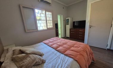 Venta Casa 4 amb cochera excelente ubicacion en Hurlingham