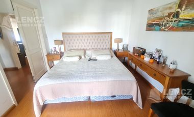 Casa en Venta 5 ambientes con jardin, pileta y cochera doble. Bernal APTO CREDITO BANCARIO