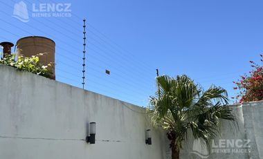 Casa en Venta 5 ambientes con jardin, pileta y cochera doble. Bernal APTO CREDITO BANCARIO